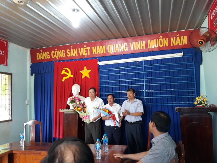 Công bố các quyết định điều động và bổ nhiệm chức vụ công chức thuộc lĩnh vực lâm nghiệp